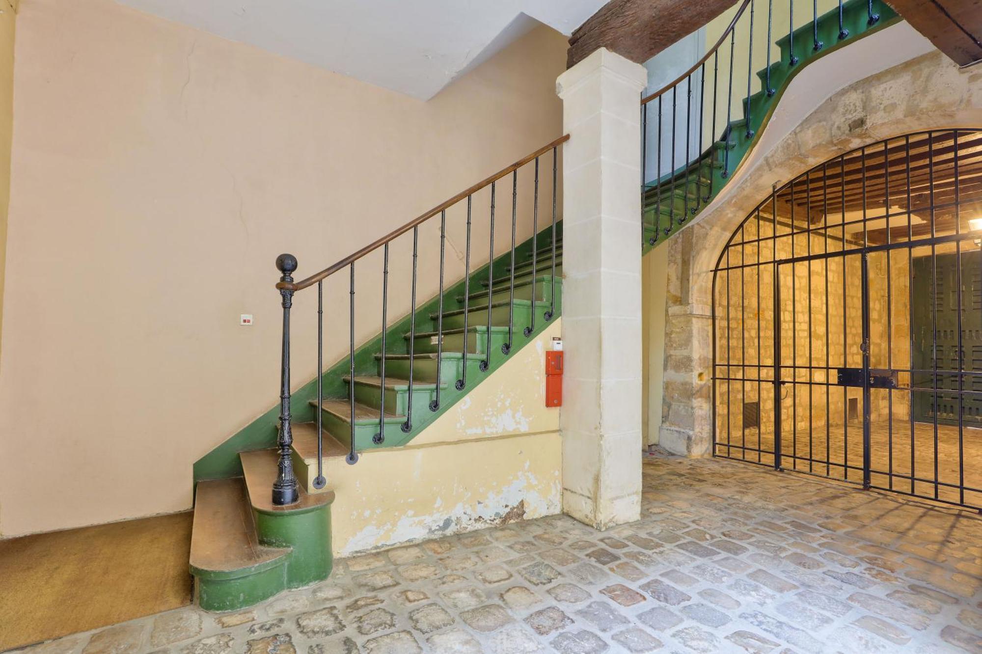 New & Design Studios In The Heart Of Le Marais Paris Exterior photo