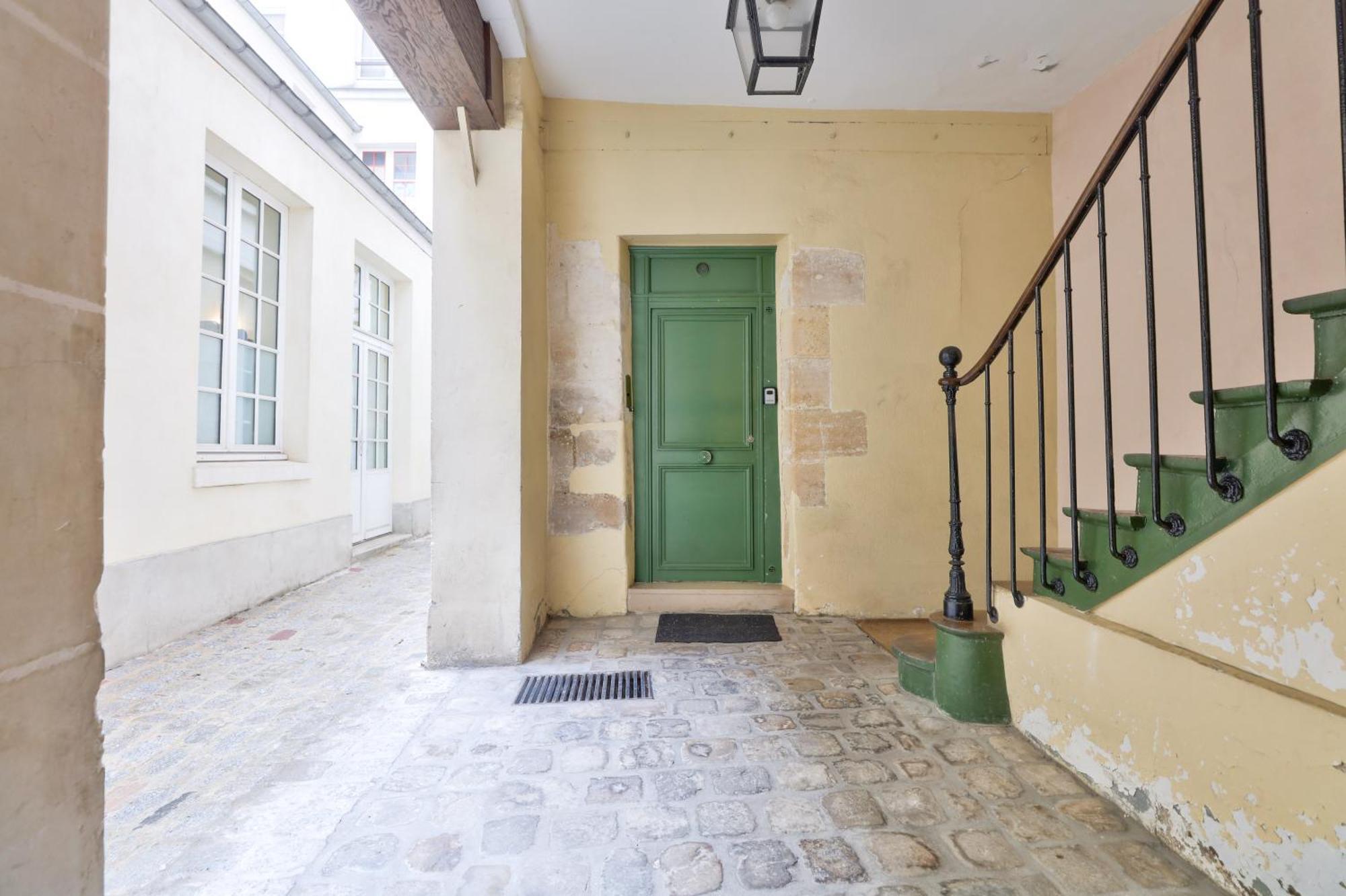 New & Design Studios In The Heart Of Le Marais Paris Exterior photo